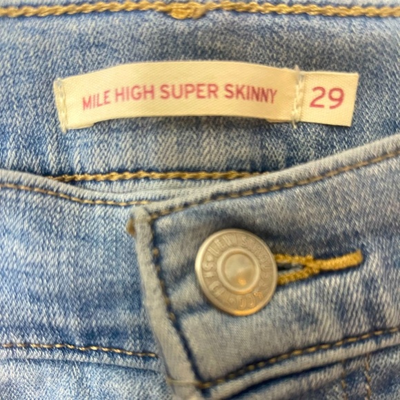 Levi’s jeans size 29. - Picture 3 of 4